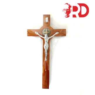 Salib Dinding Kayu Benedictus Corpus Logam Putihan (M) 25 cm